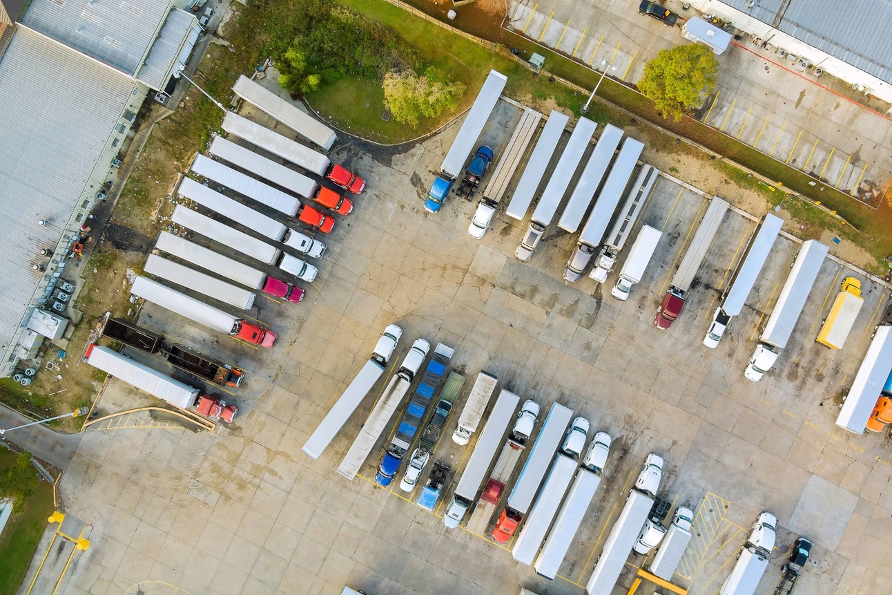 semi-parking-lot-industrial-storage